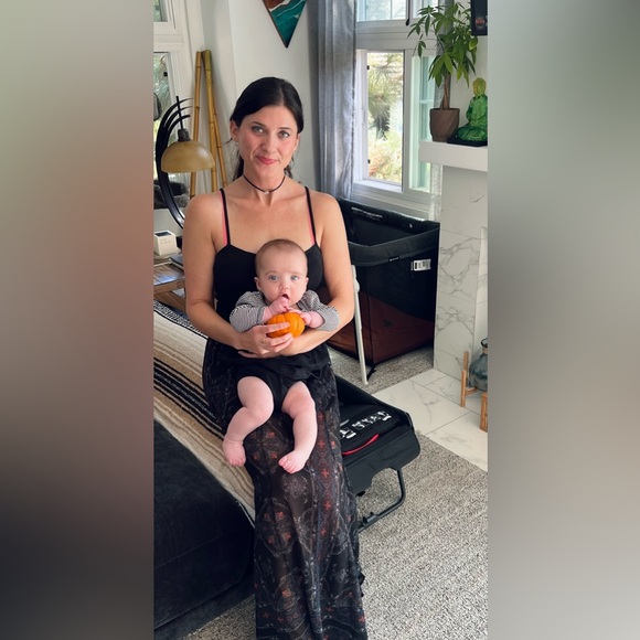 Welcome to my Closet! - Picture 4 of 15